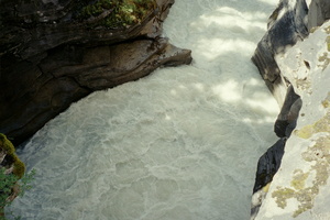IMG016_003